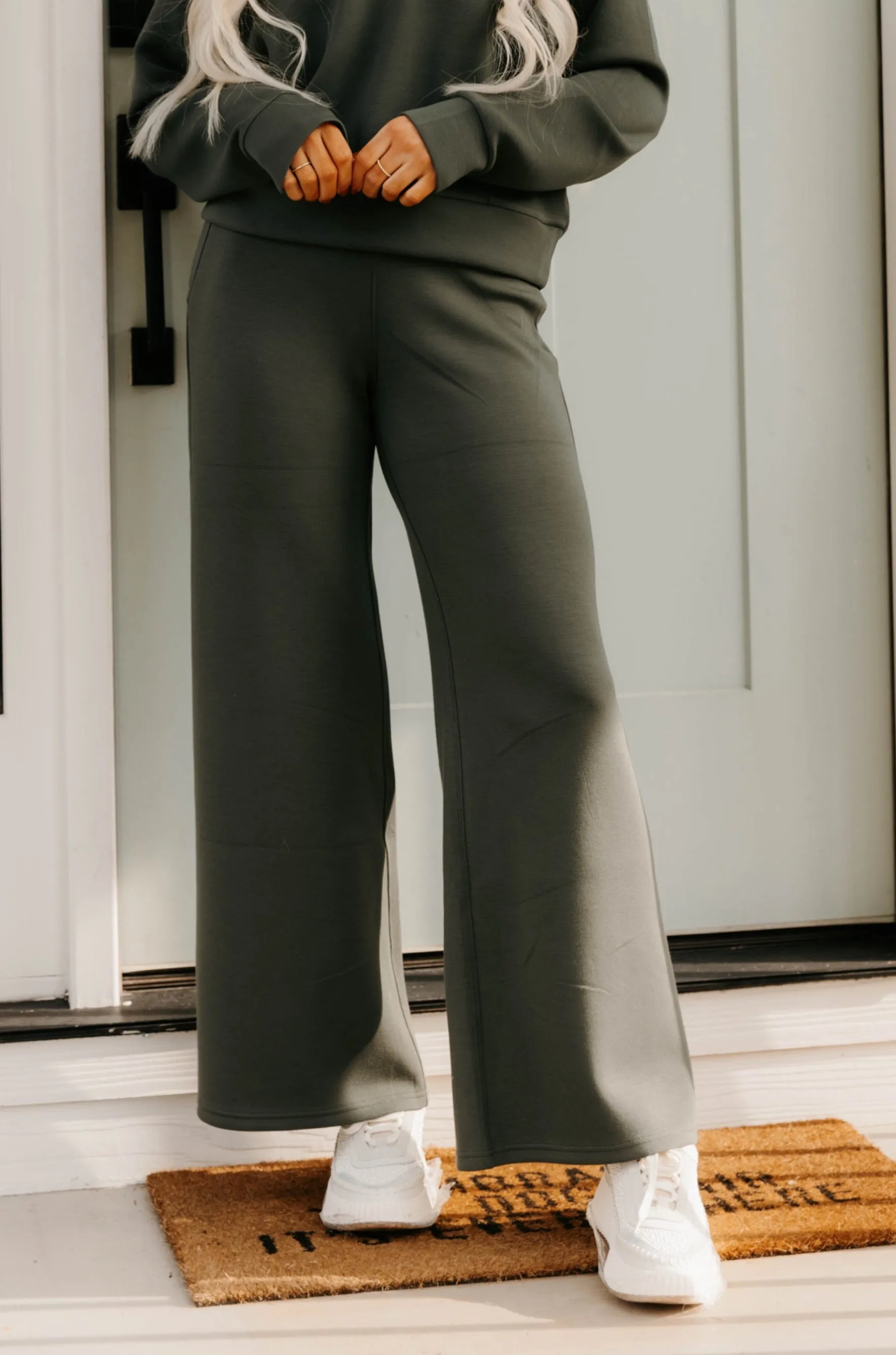 SPANX AirEssentials Wide Leg Pant